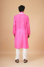Gulabi Bandhej Kurta Set
