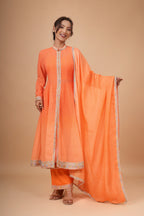 Kesari Bandhej Set