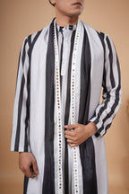 Dhaara Kurta Set