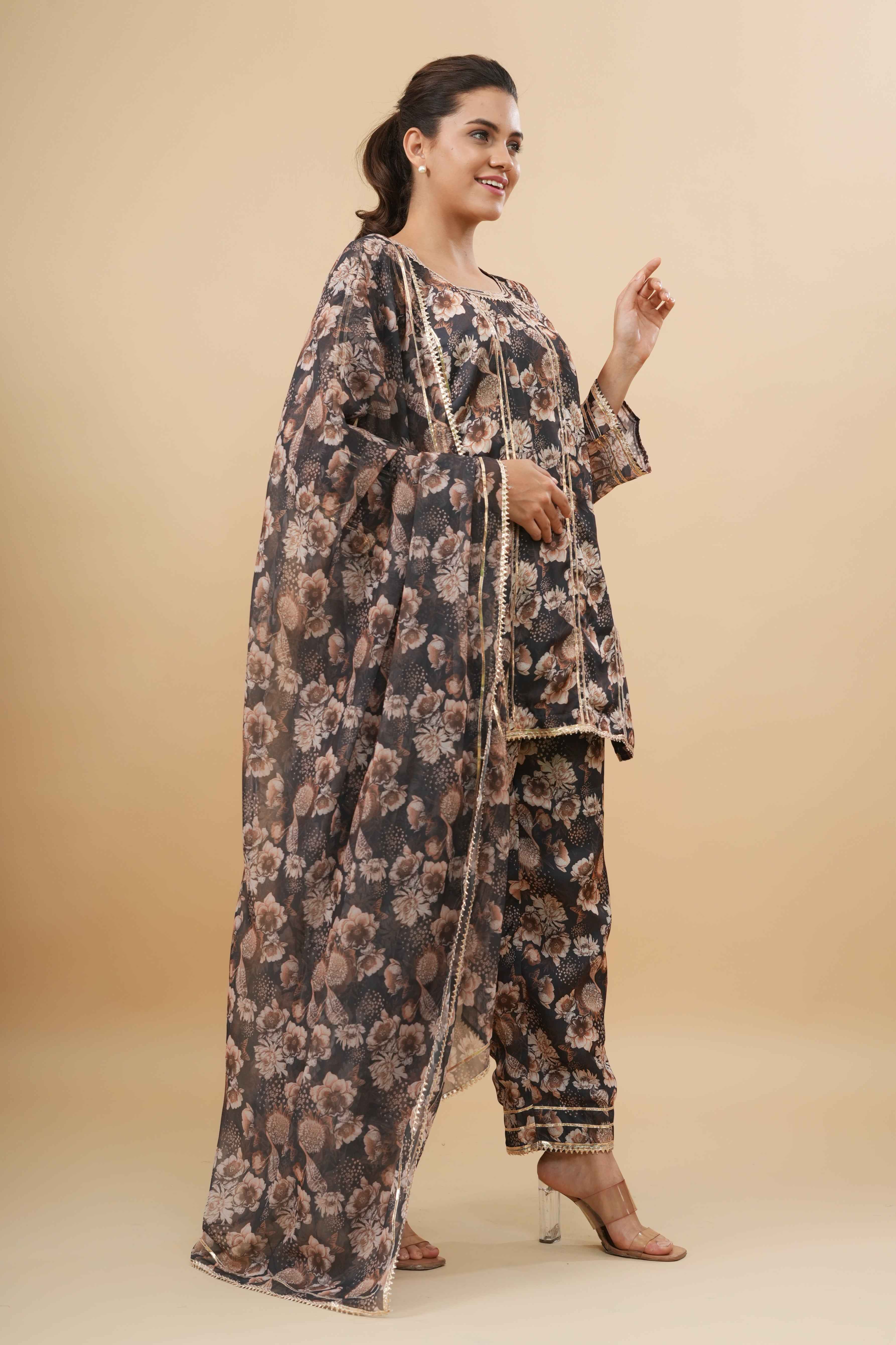 Sunheri Kurta set
